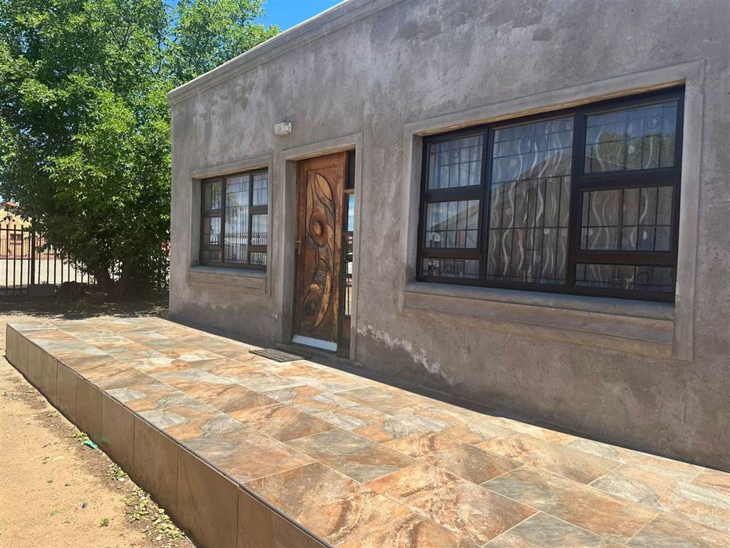 2 Bedroom House 2 Bedroom House