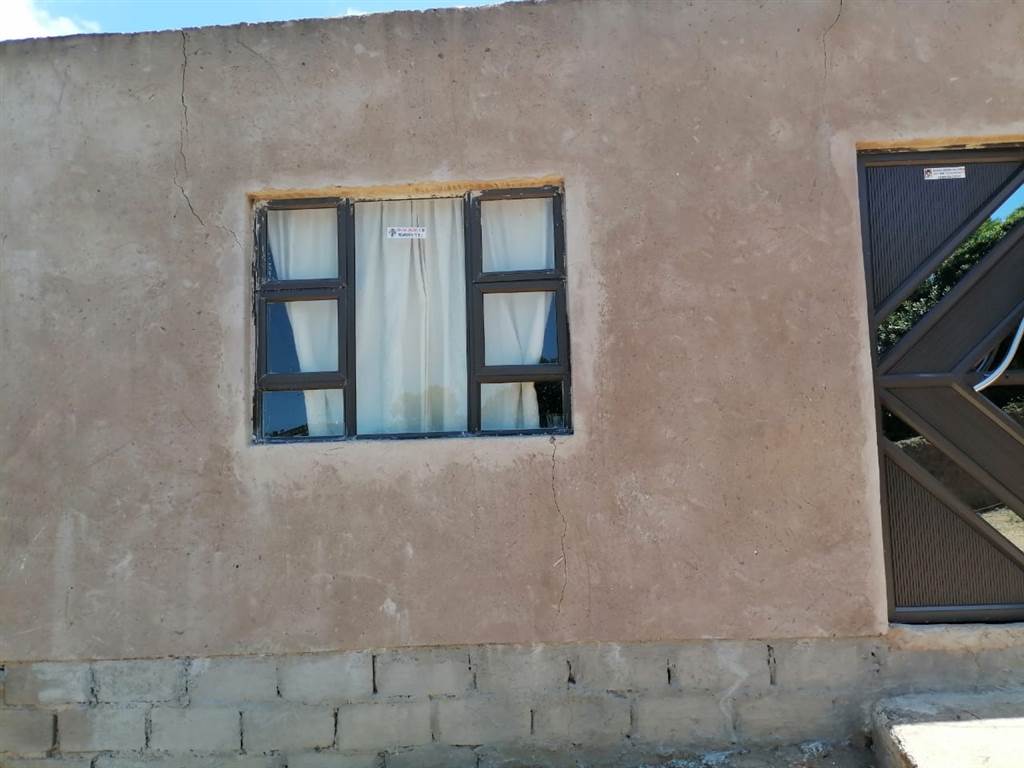 1 Bed House in Lovu photo number 8