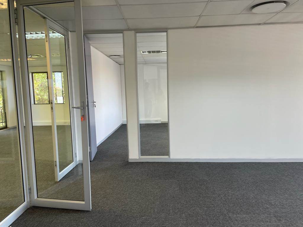 711  m² Commercial space in Carlswald Estate photo number 15