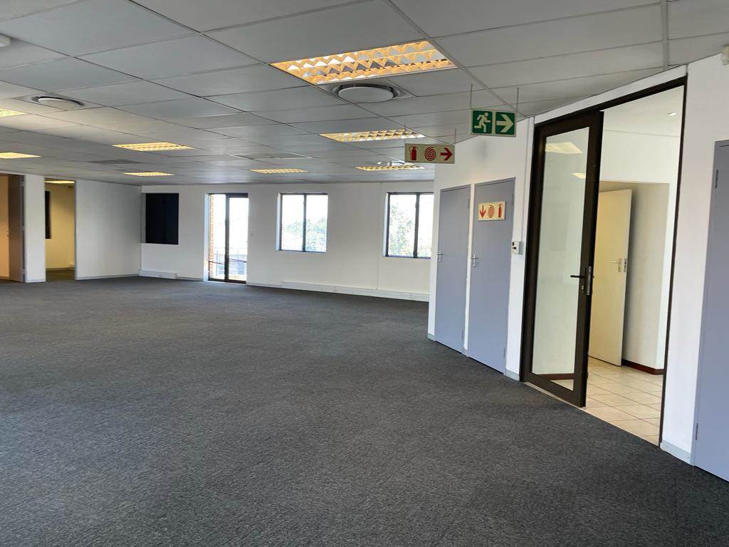 711  m² Commercial space in Carlswald Estate photo number 24