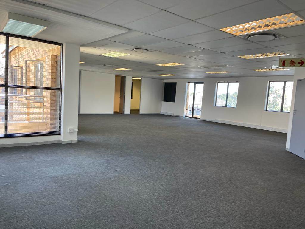 711  m² Commercial space in Carlswald Estate photo number 25