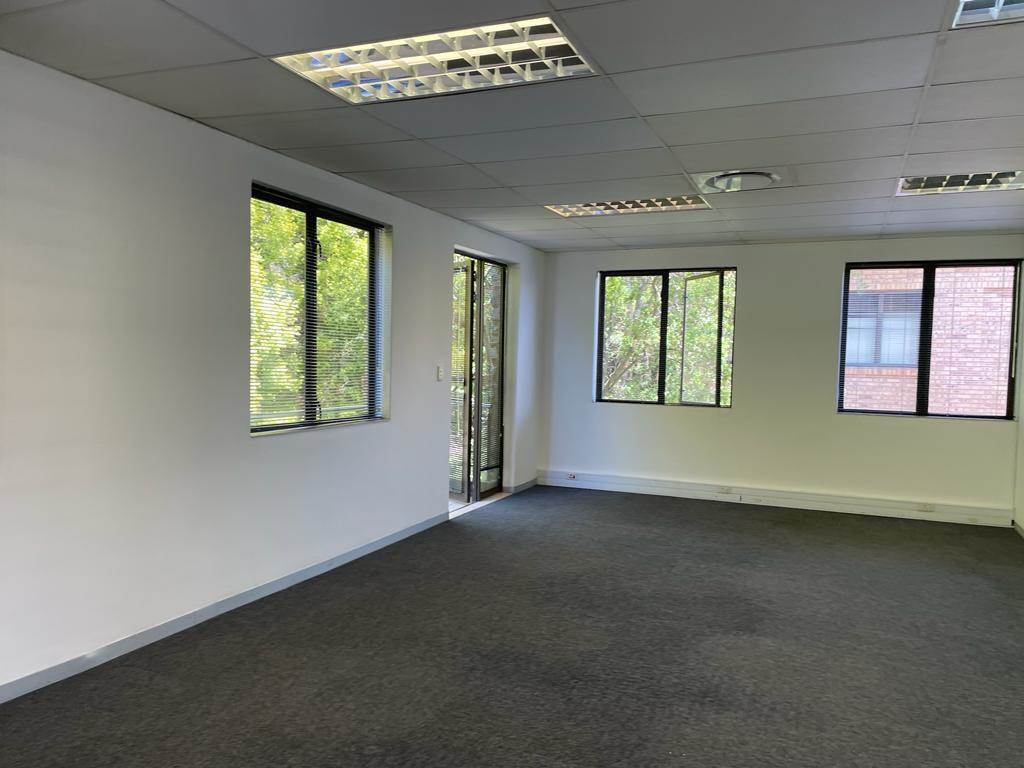 711  m² Commercial space in Carlswald Estate photo number 16