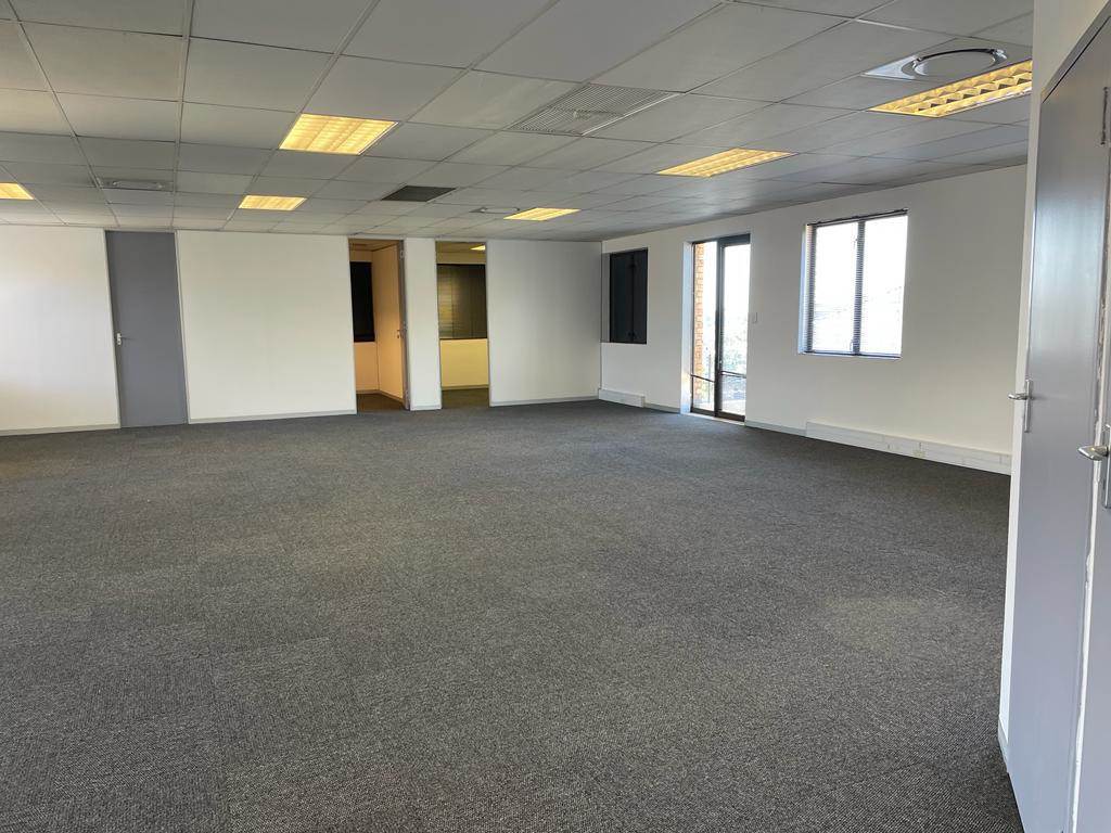 711  m² Commercial space in Carlswald Estate photo number 12