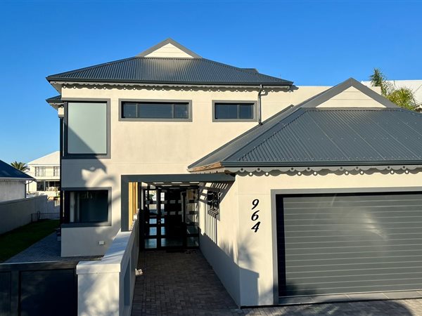 5 Bedroom House 5 Bedroom House