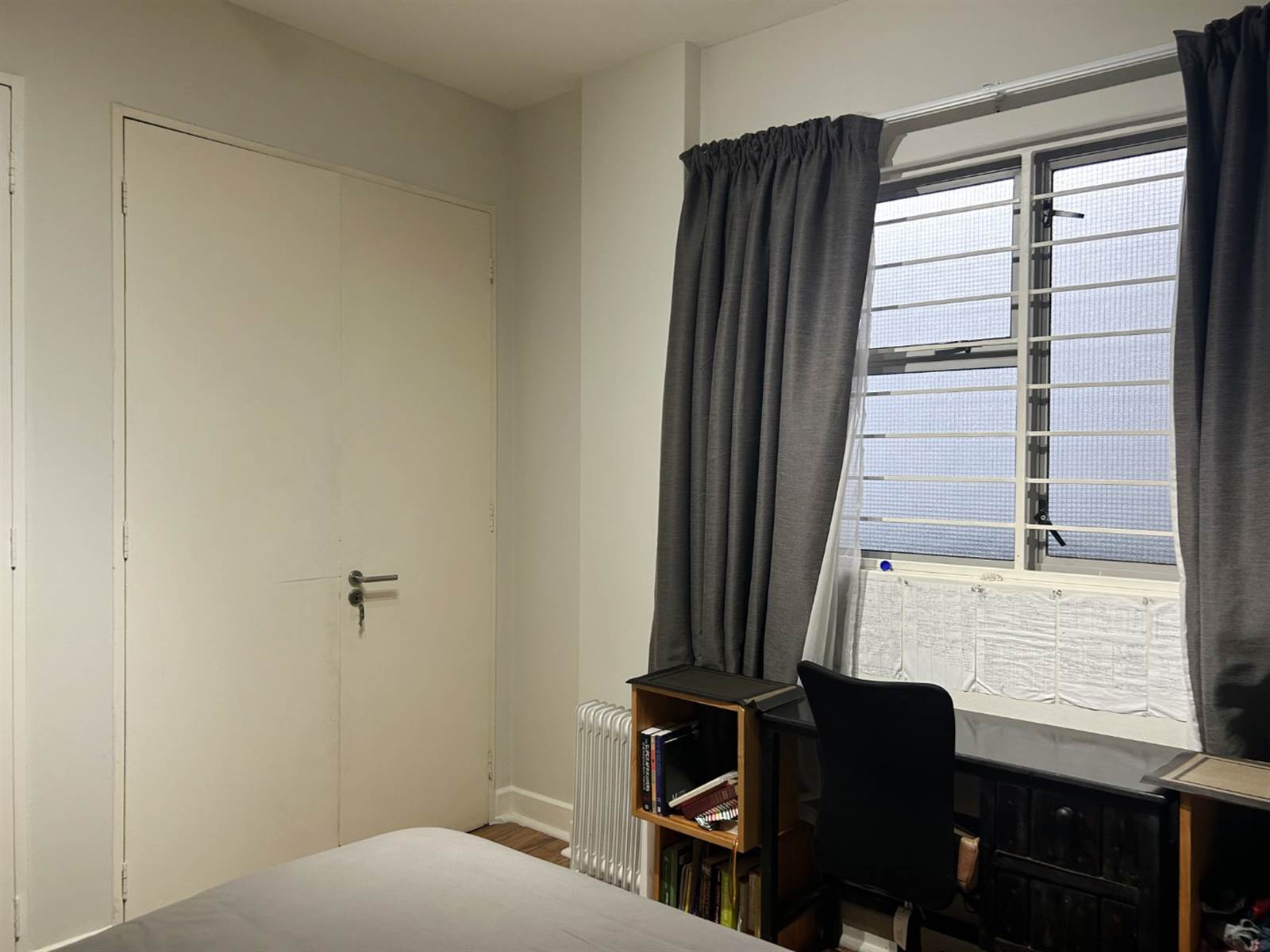 1 Bed Apartment in Greenside photo number 6