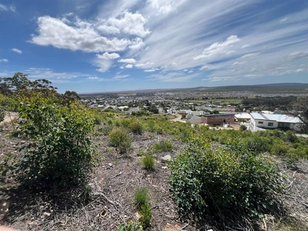 1677 m² Land available in Bredasdorp