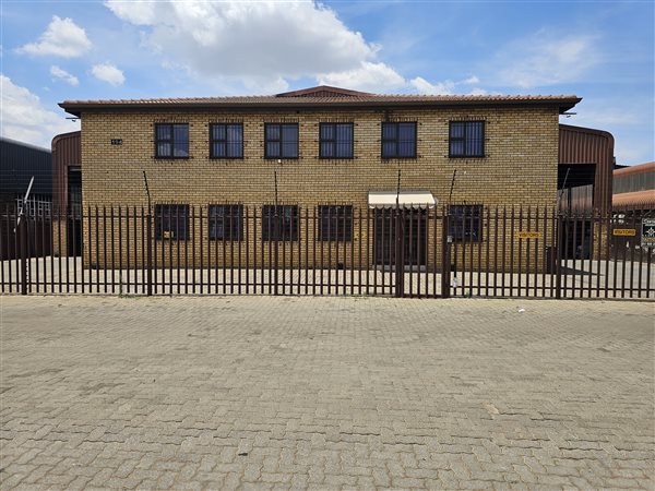 1 260  m² Industrial space