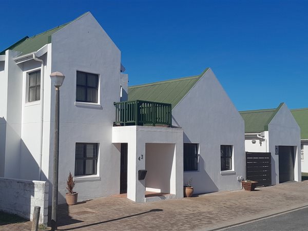 4 Bedroom House 4 Bedroom House