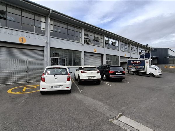 345  m² Industrial space