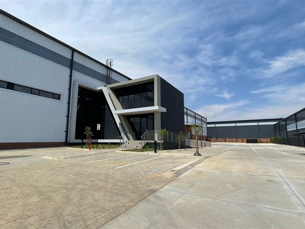 5201  m² Industrial space
