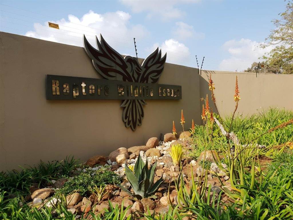 3 Bed Townhouse in Hoedspruit photo number 16