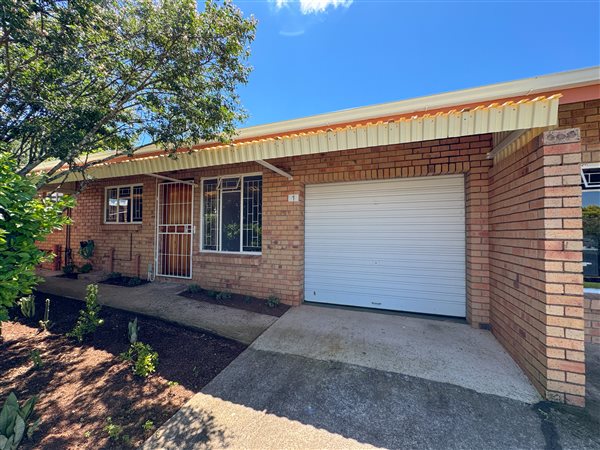 2 Bedroom Townhouse 2 Bedroom Townhouse