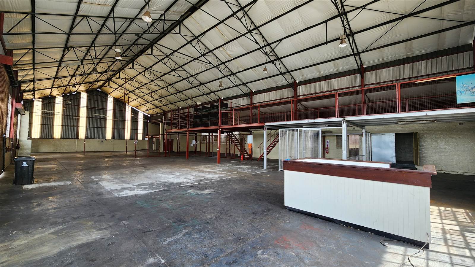 1000  m² Industrial space in Eastleigh photo number 10