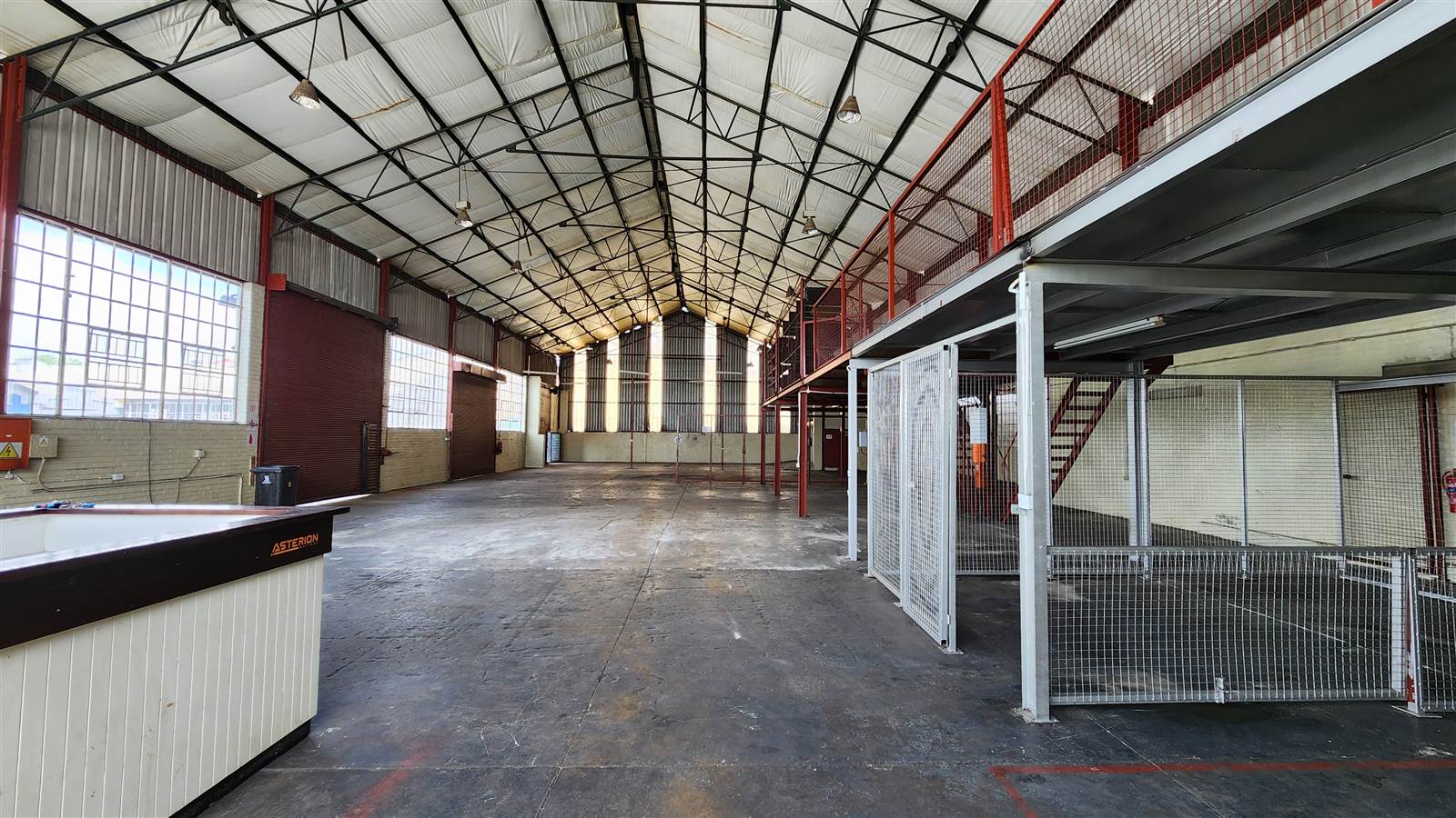 1000  m² Industrial space in Eastleigh photo number 9