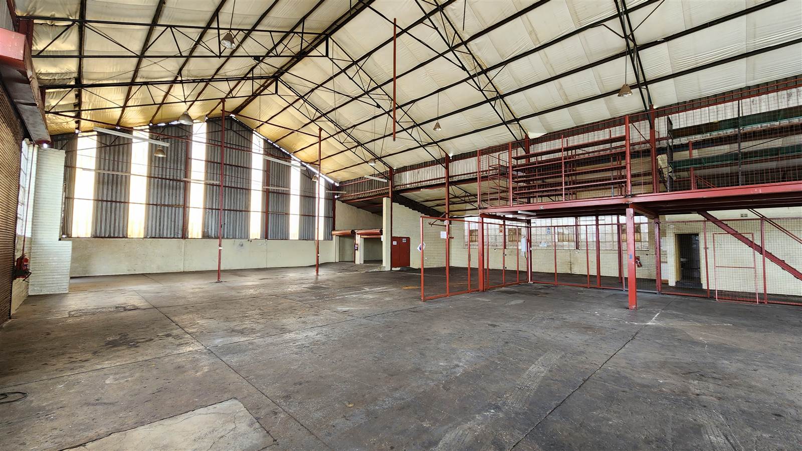 1000  m² Industrial space in Eastleigh photo number 8