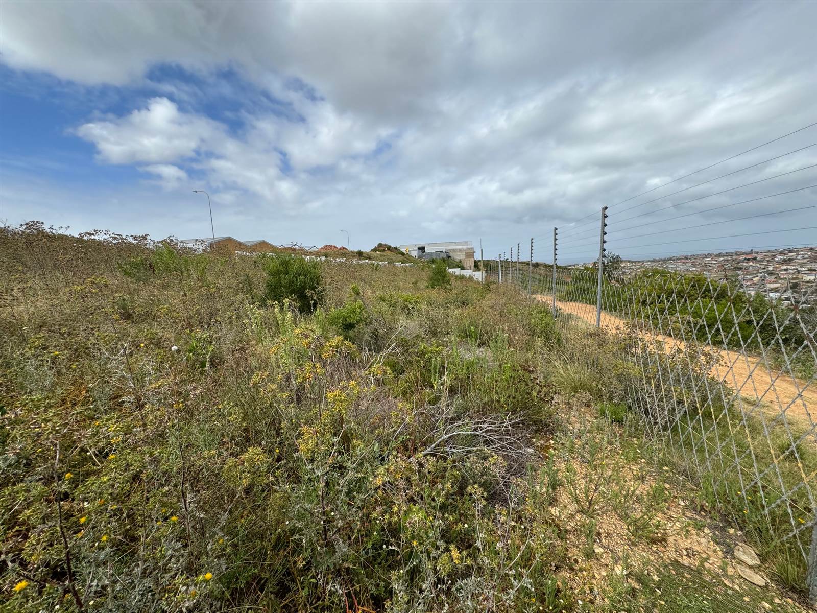 1500 m² Land available in Mossel Bay Central photo number 4