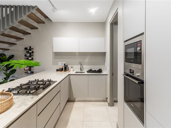 3 Bedroom Duplex 3 Bedroom Duplex