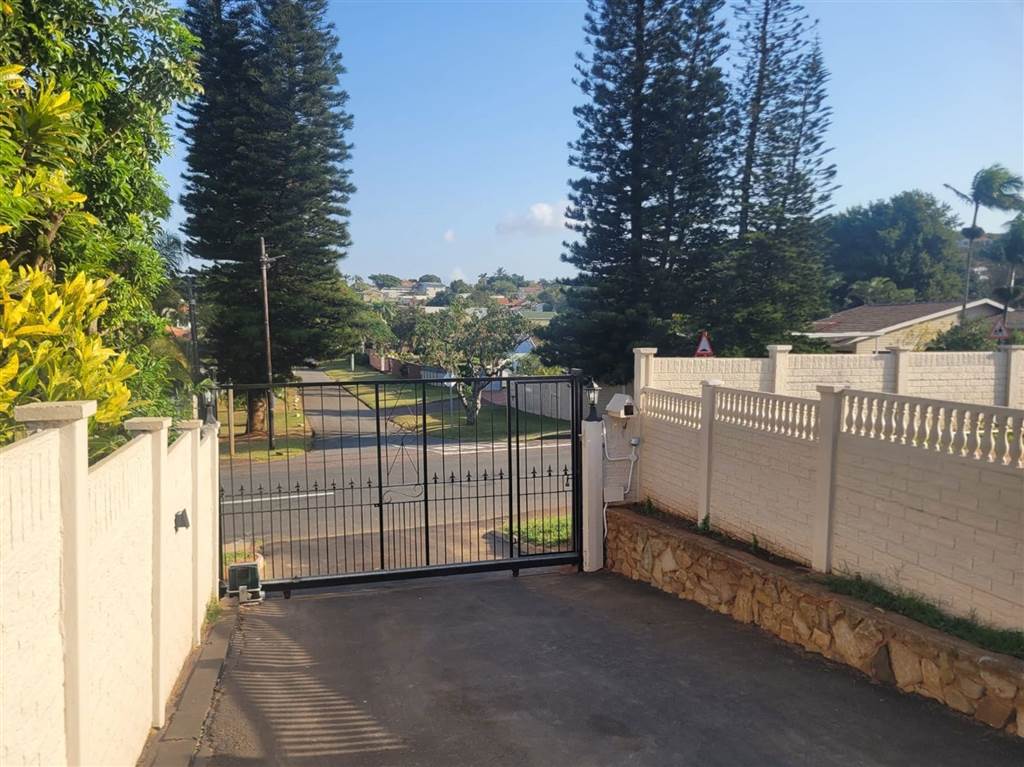 2 Bed Apartment to rent in Glenashley RR4060453 Private Property