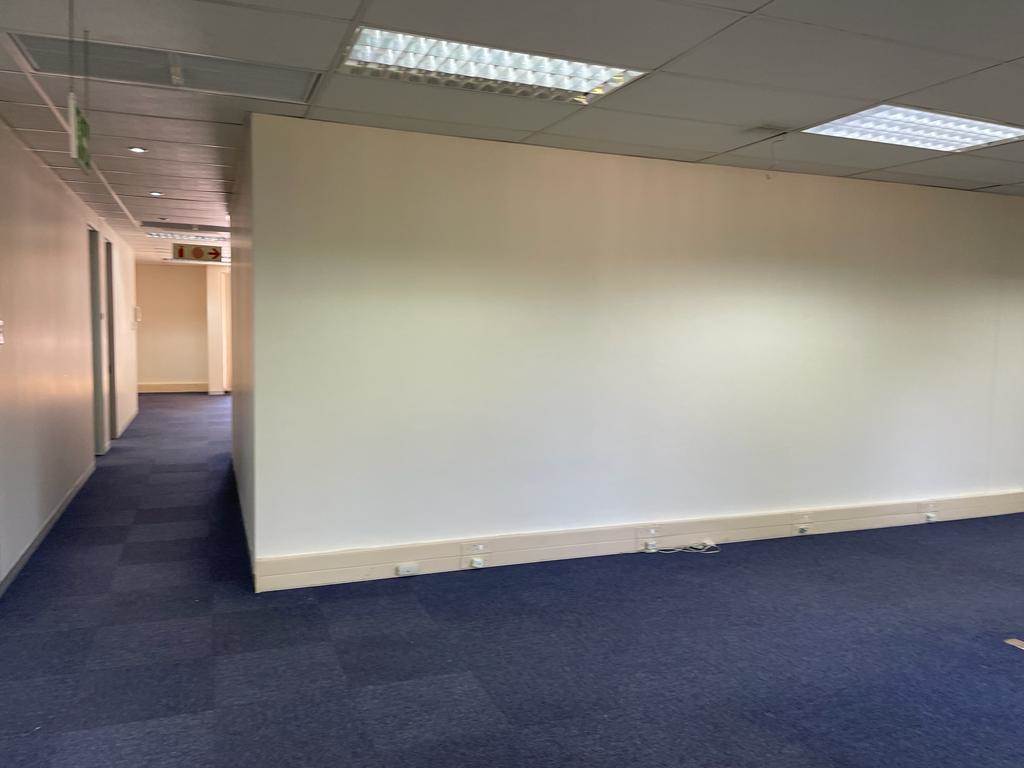 590  m² Commercial space in Carlswald Estate photo number 23