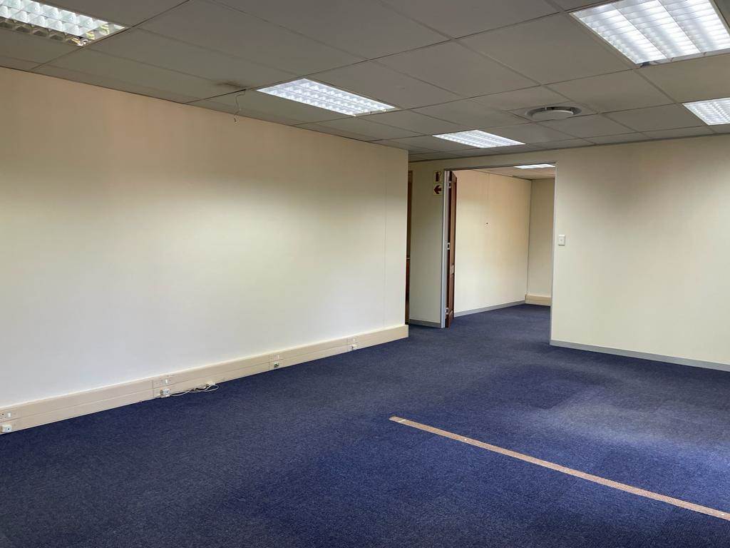 590  m² Commercial space in Carlswald Estate photo number 27