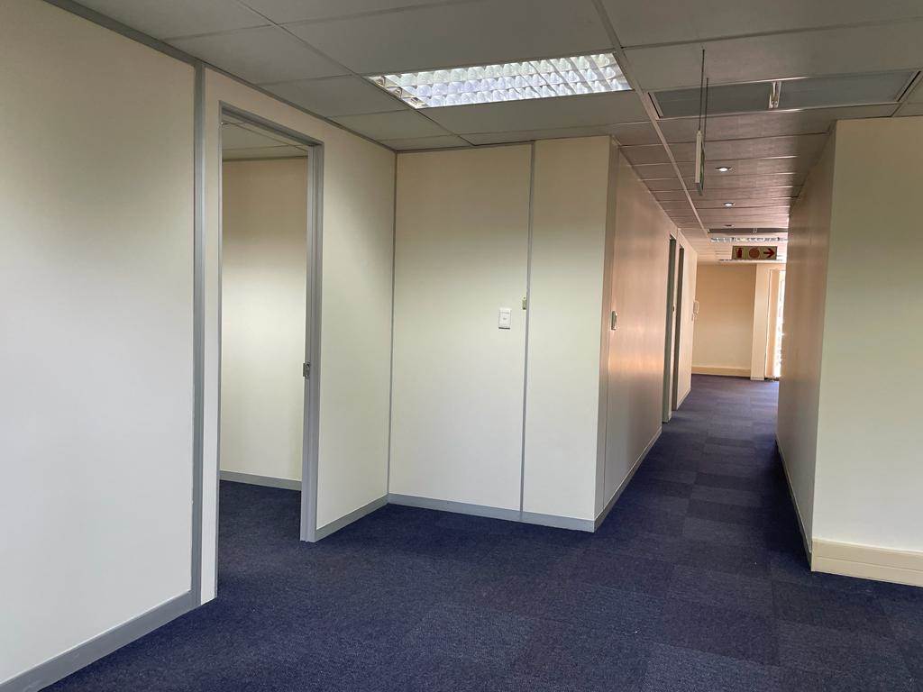 590  m² Commercial space in Carlswald Estate photo number 25