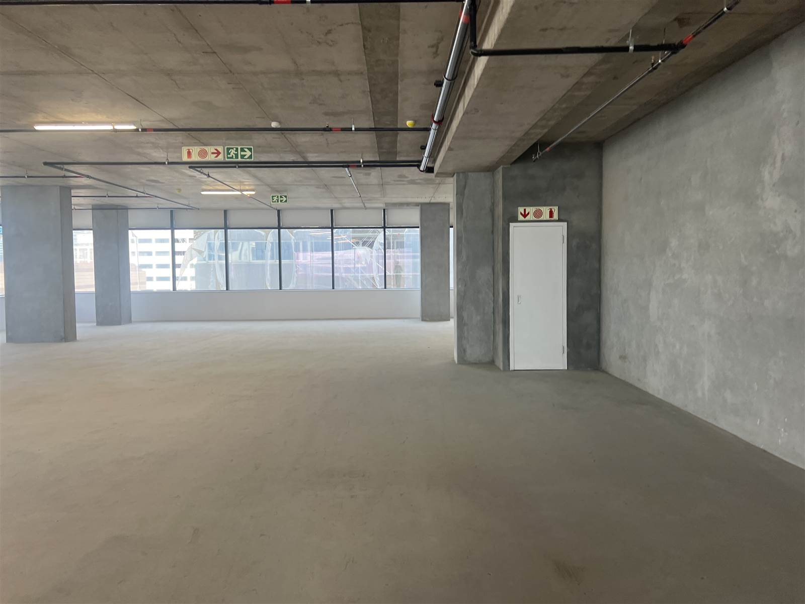 671  m² Commercial space in Cape Town City Centre photo number 8