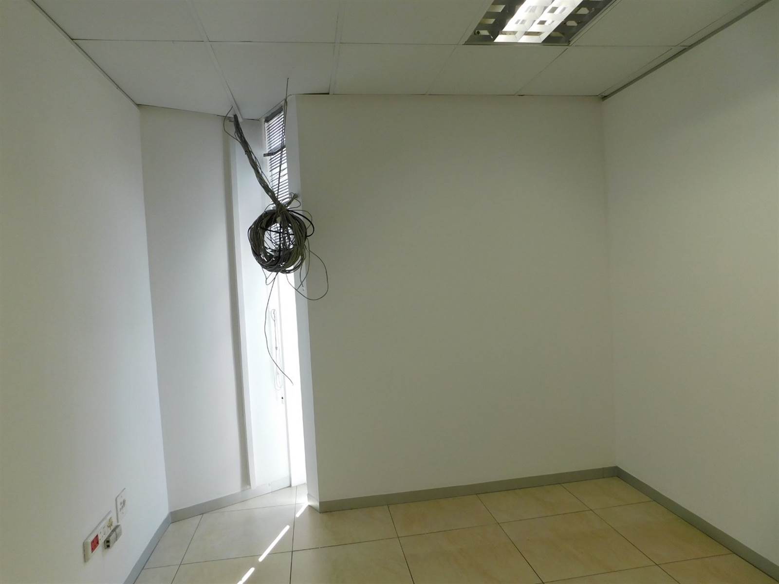 193  m² Office Space in Rosebank photo number 15