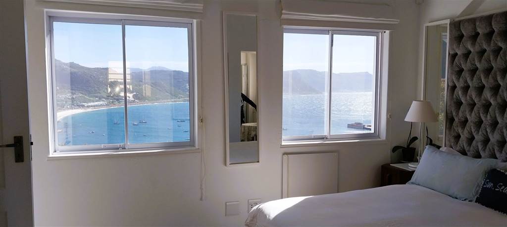 1 Bed Apartment in Simons Town photo number 12