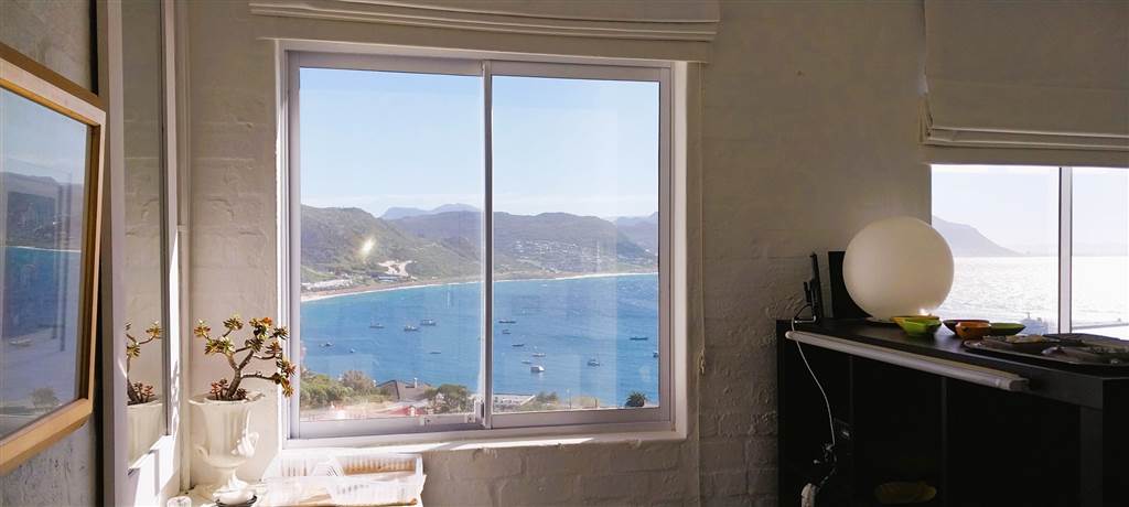 1 Bed Apartment in Simons Town photo number 8