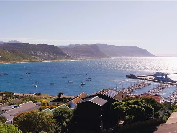 1 Bed Apartment in Simons Town