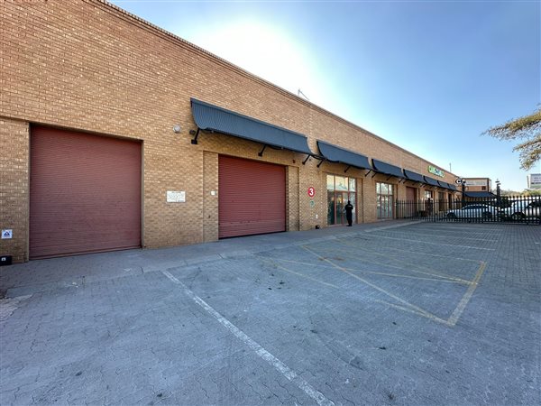 720  m² Industrial space