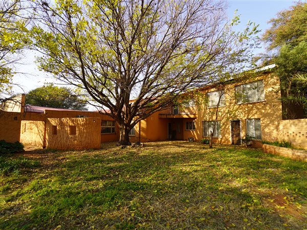 4.3 ha Smallholding 4.3 ha Smallholding