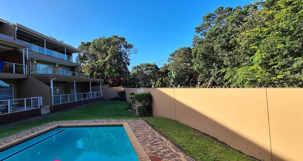 4 Bed Apartment in Shelly Beach photo number 23
