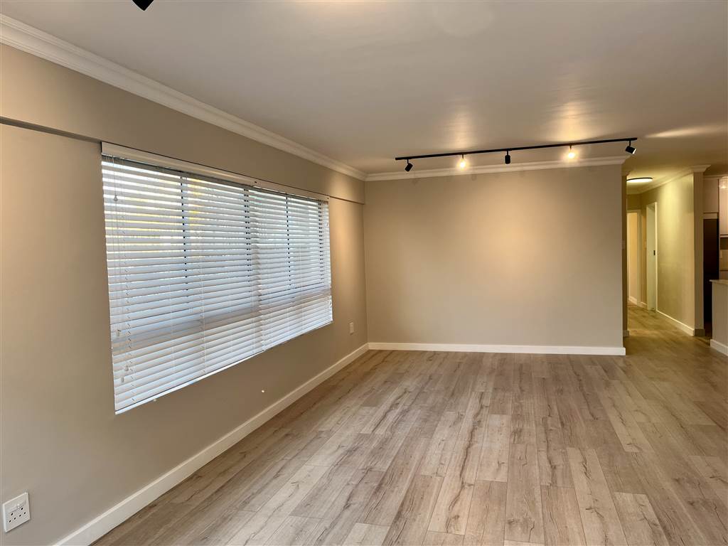 2 Bed Apartment to rent in Sea Point RR4184409 Private Property