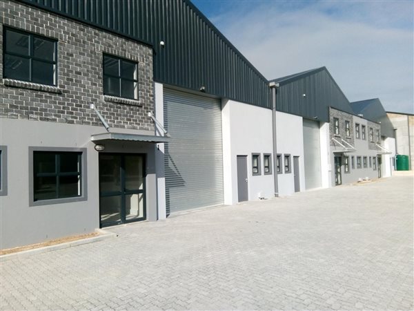 602 m² Industrial space 602 m² Industrial space