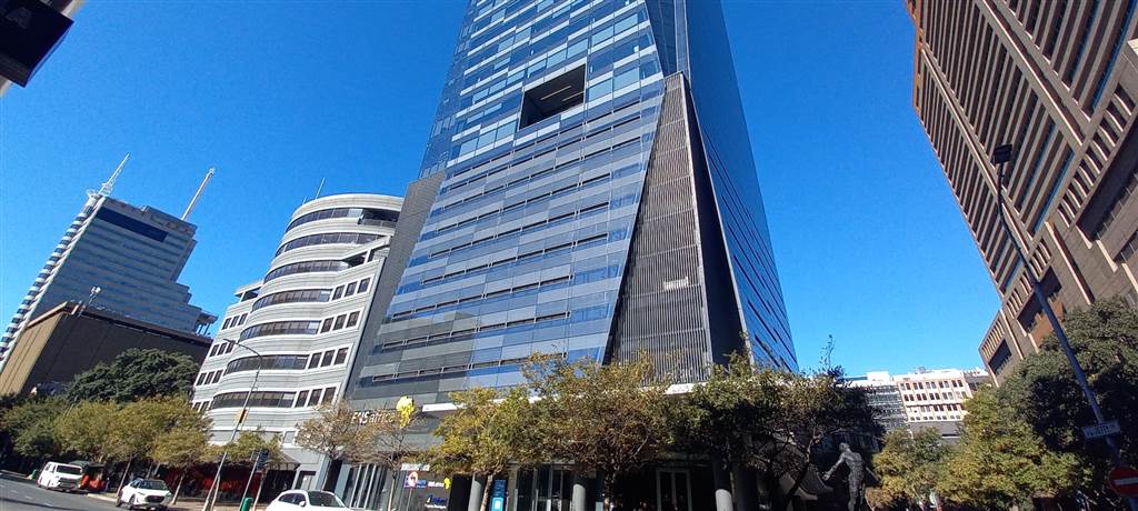 595  m² Commercial space in Cape Town City Centre photo number 1