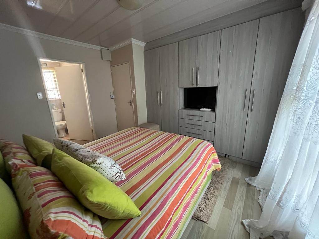 3 Bed House in Toekomsrus photo number 22