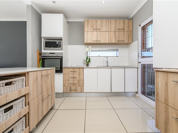 3 Bedroom House 3 Bedroom House