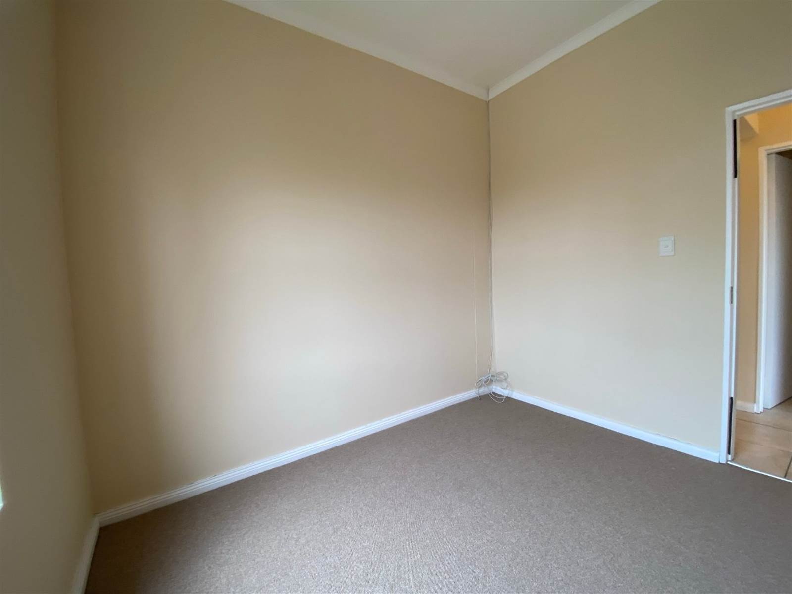2 Bed Apartment in Tableview photo number 24