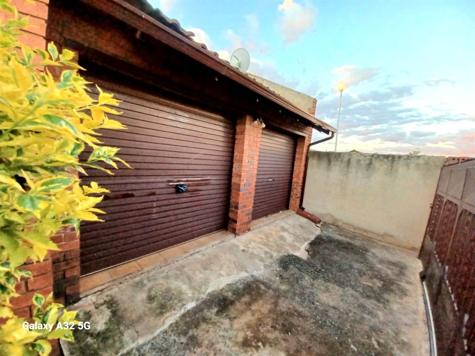 4 Bed House in Protea Glen photo number 26