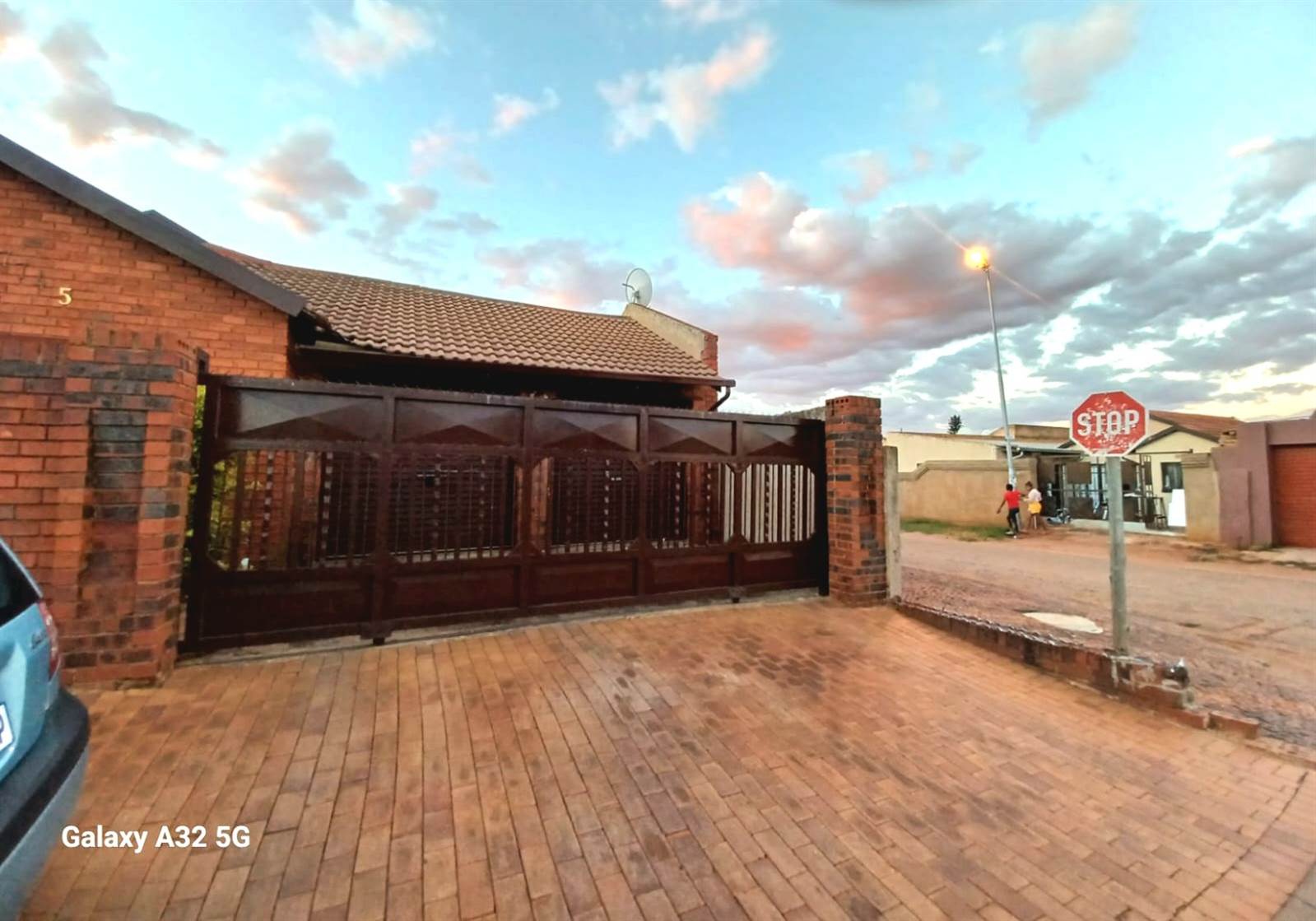 4 Bed House in Protea Glen photo number 1
