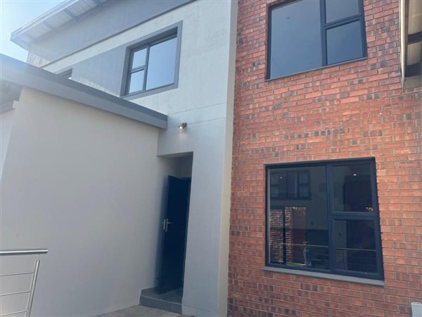 3 Bed Townhouse