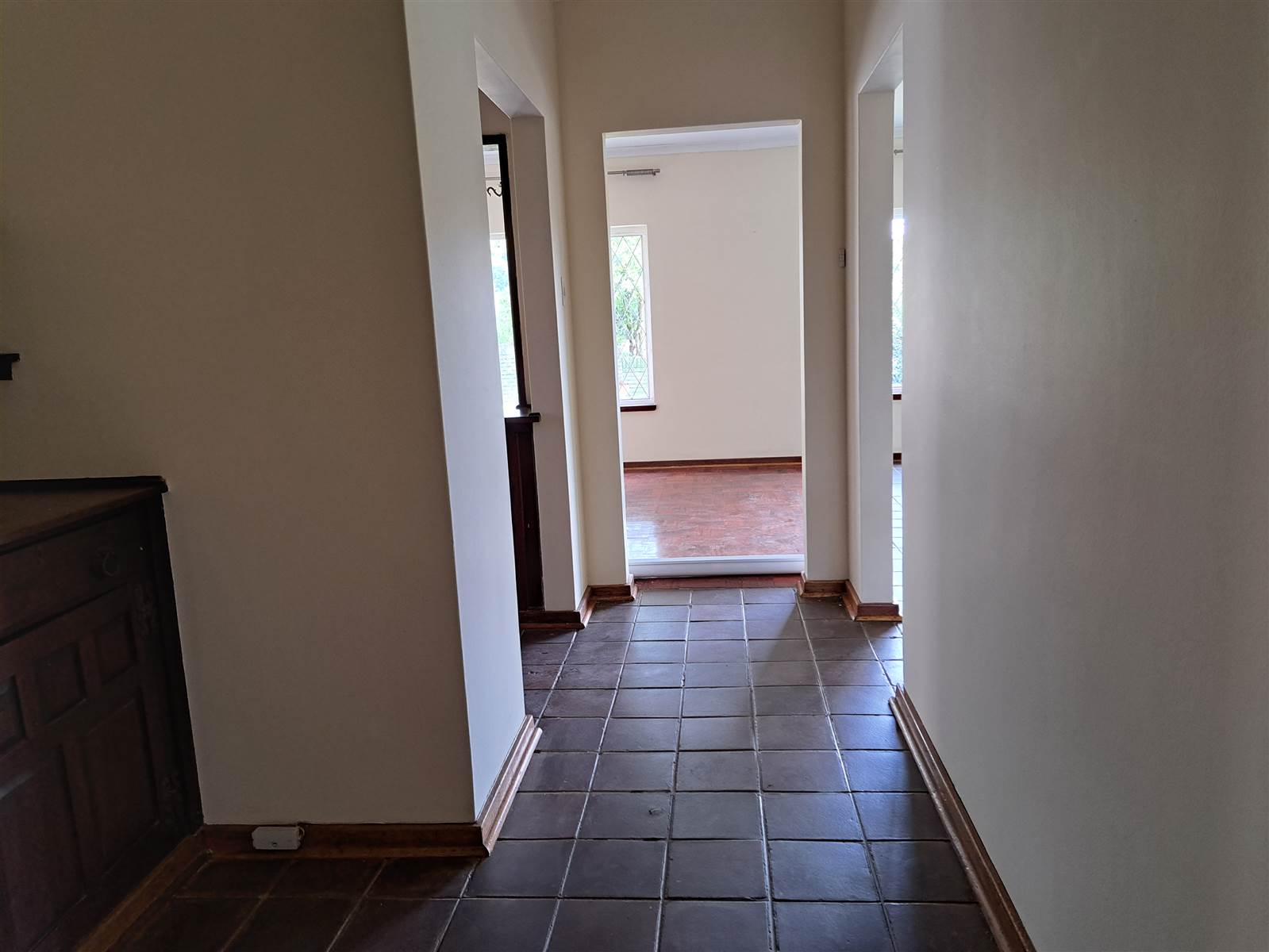 4 Bed House in Kloof photo number 14