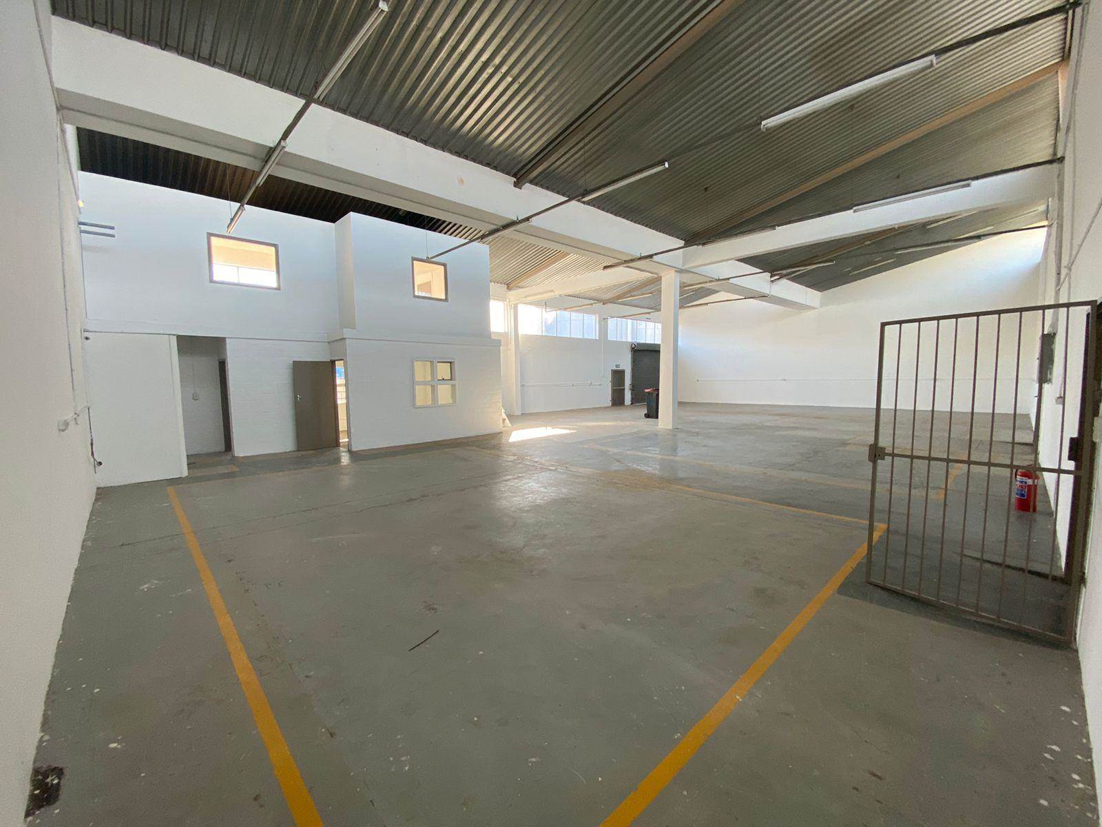 360  m² Industrial space in Ndabeni photo number 3