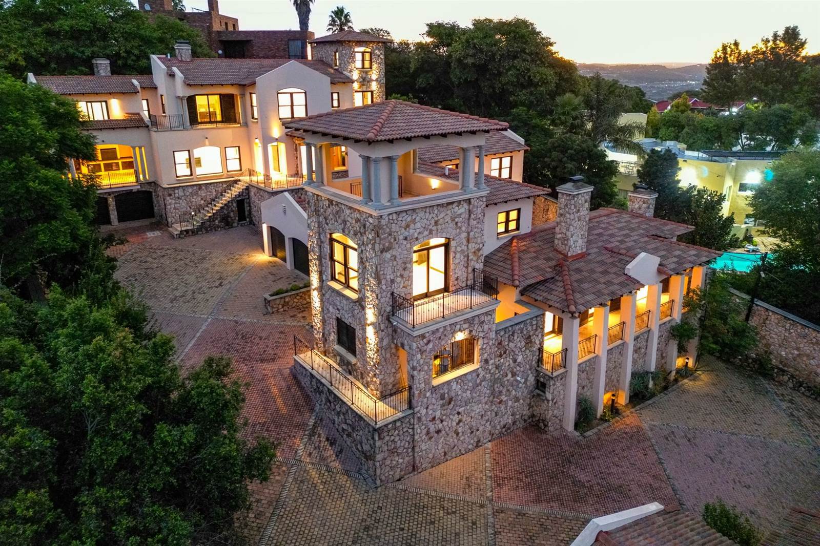 20 Bed Cluster in Northcliff photo number 1