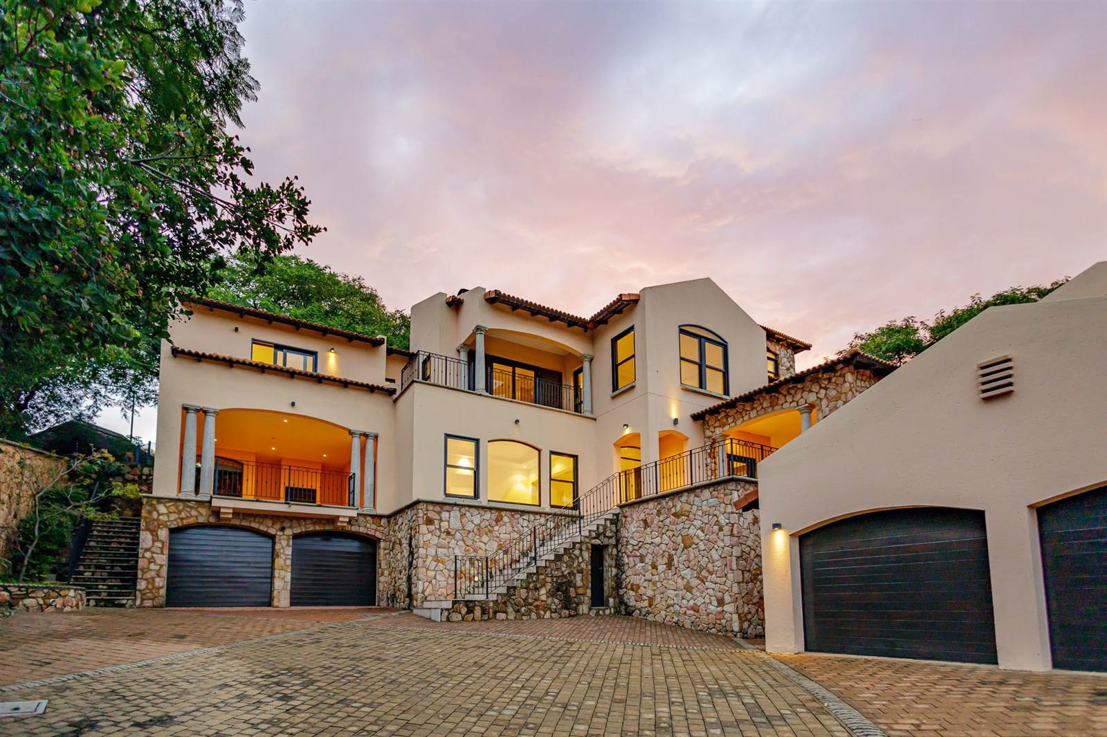 20 Bed Cluster in Northcliff photo number 9