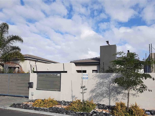 3 Bedroom House 3 Bedroom House
