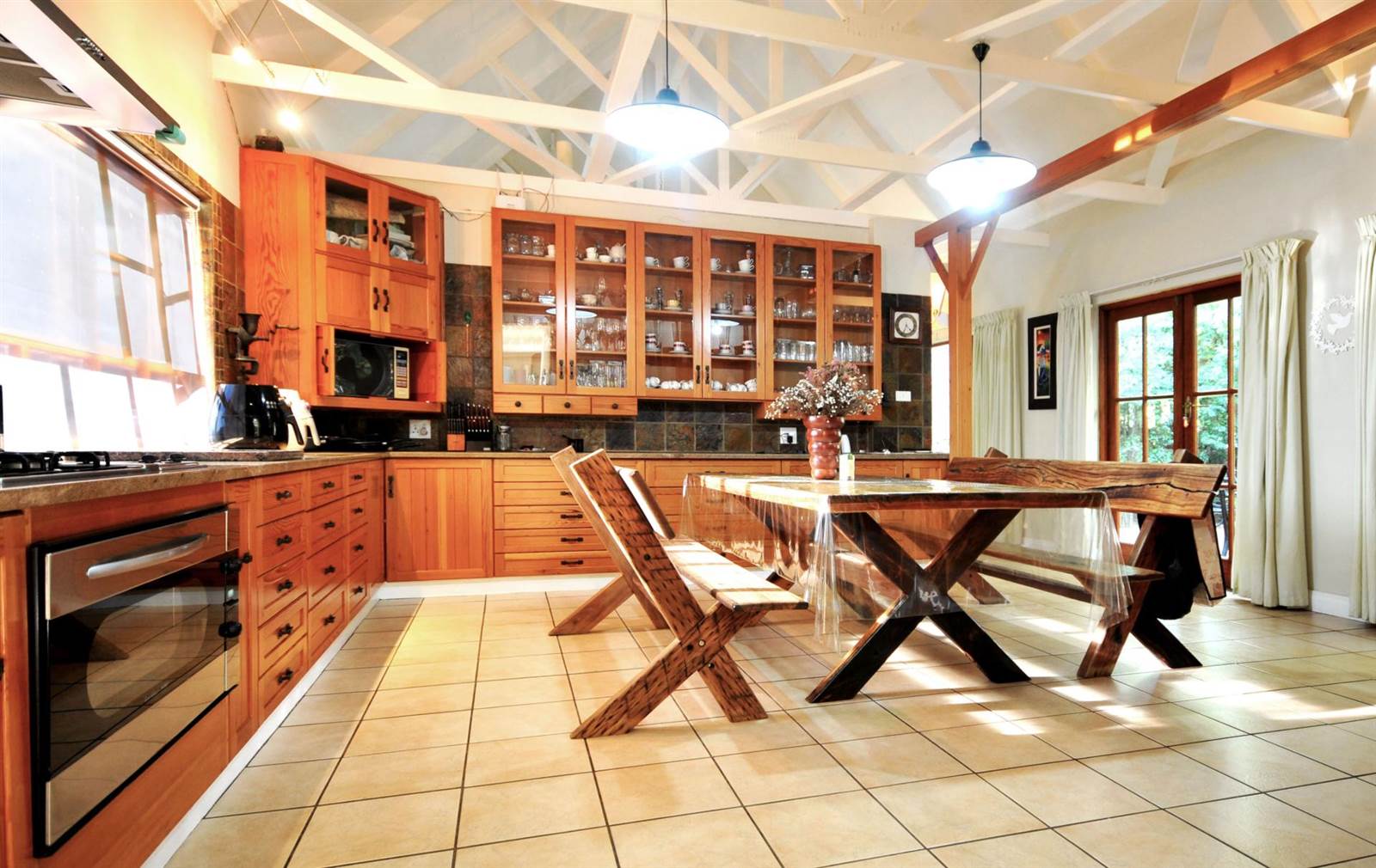 6 Bed House in Mooikloof Equestrian Estate photo number 16