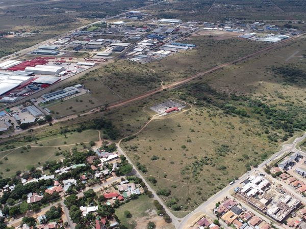 228 m² Land available in Bendor Park