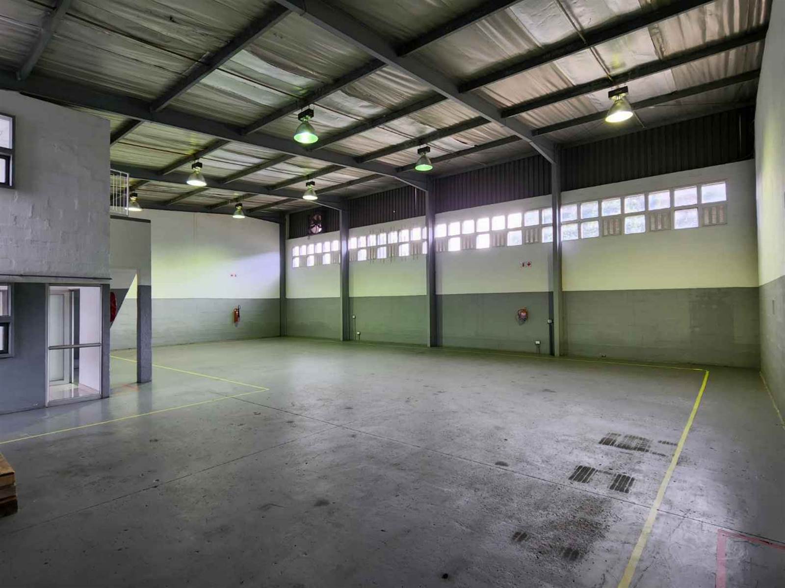 313  m² Industrial space in Springfield photo number 6